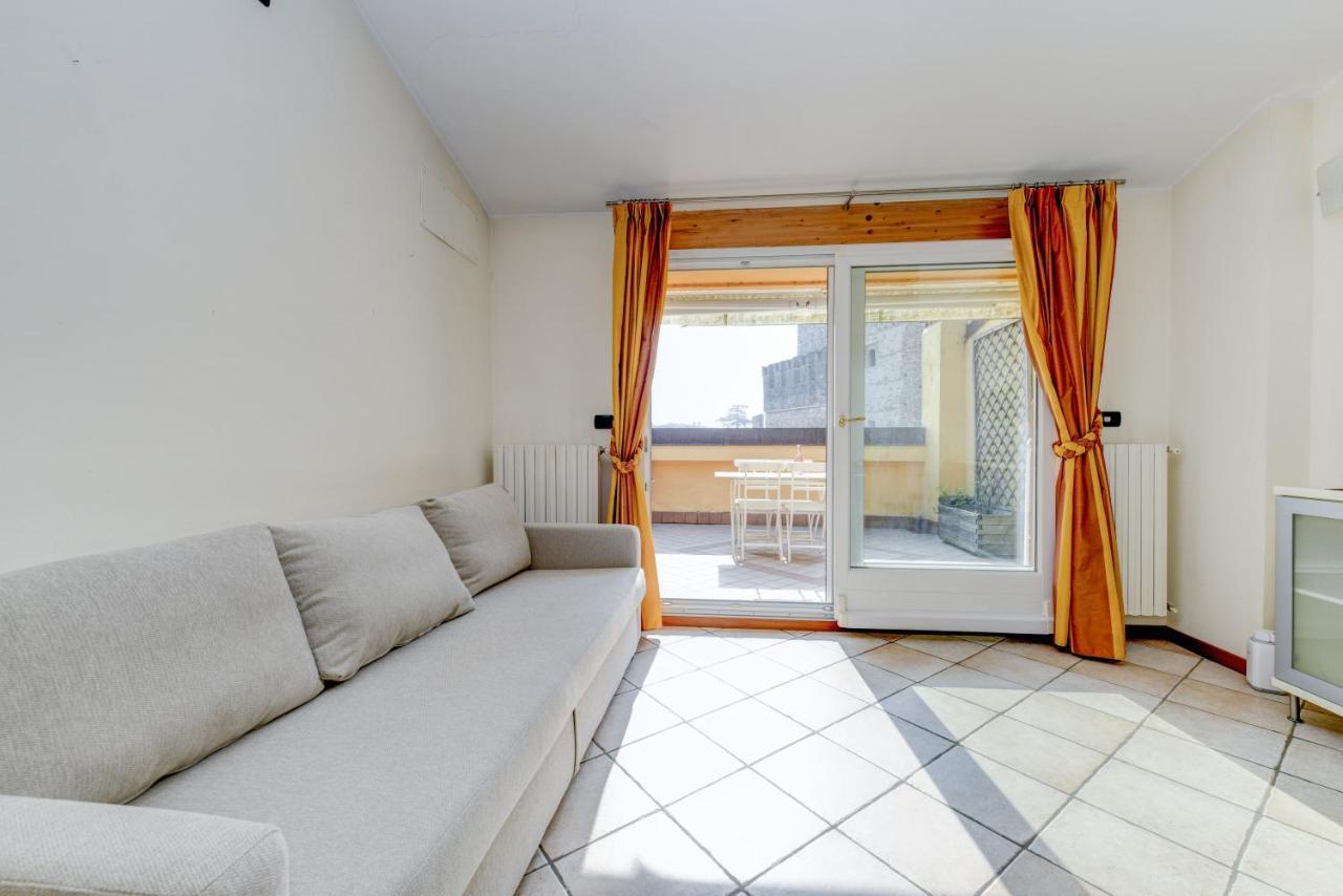 Sunset Apartment Home & Terrace Sirmione Exteriör bild